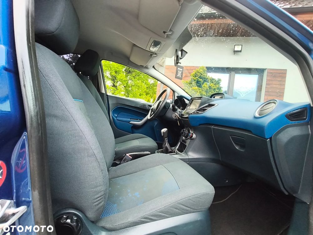 Ford Fiesta 1.3 Ghia - 27