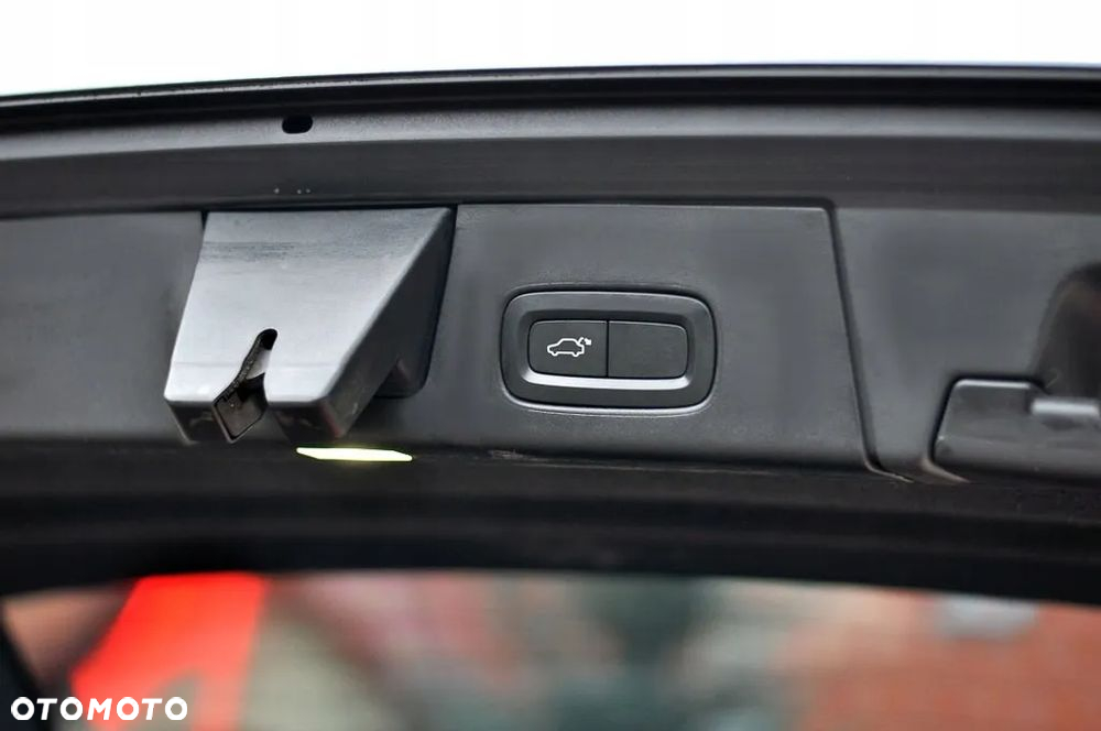 Volvo V90 D4 Geartronic Inscription - 9