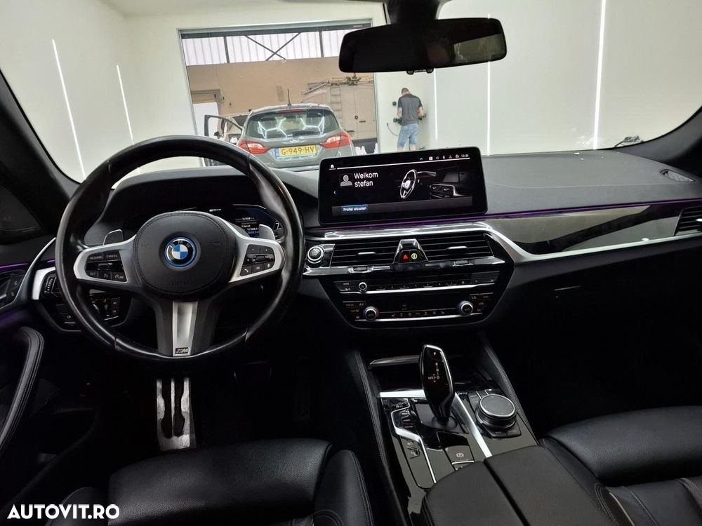 BMW Seria 5 530e Aut. M Sport Edition - 4