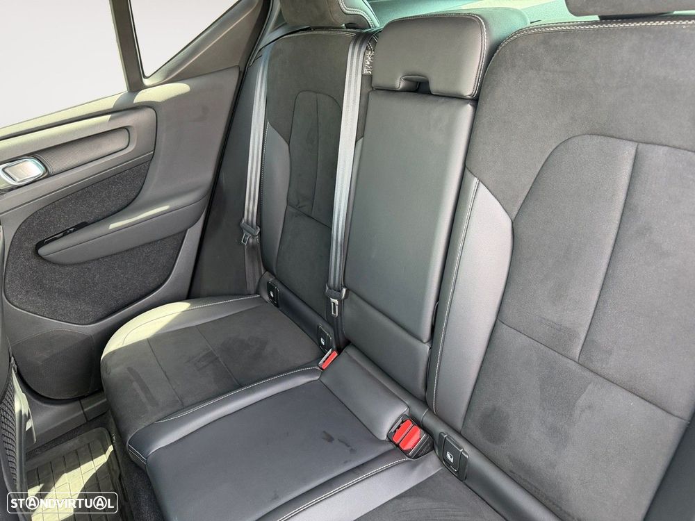 Volvo XC 40 1.5 T2 Plus Dark Auto - 13