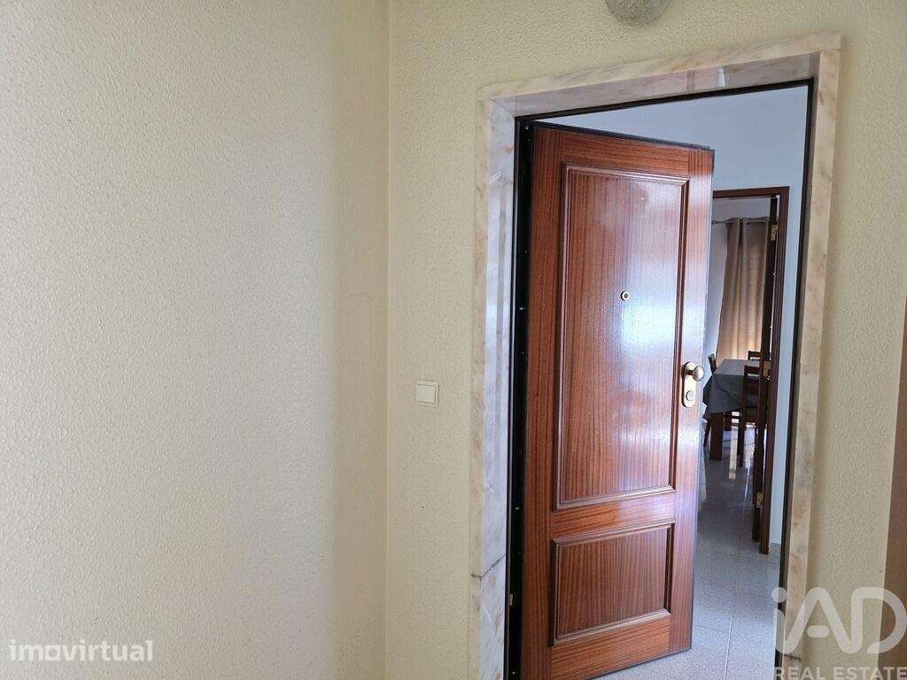 Apartamento T3 em Charneca de Caparica e Sobreda de 85,66 m2 - Grande imagem: 2/39