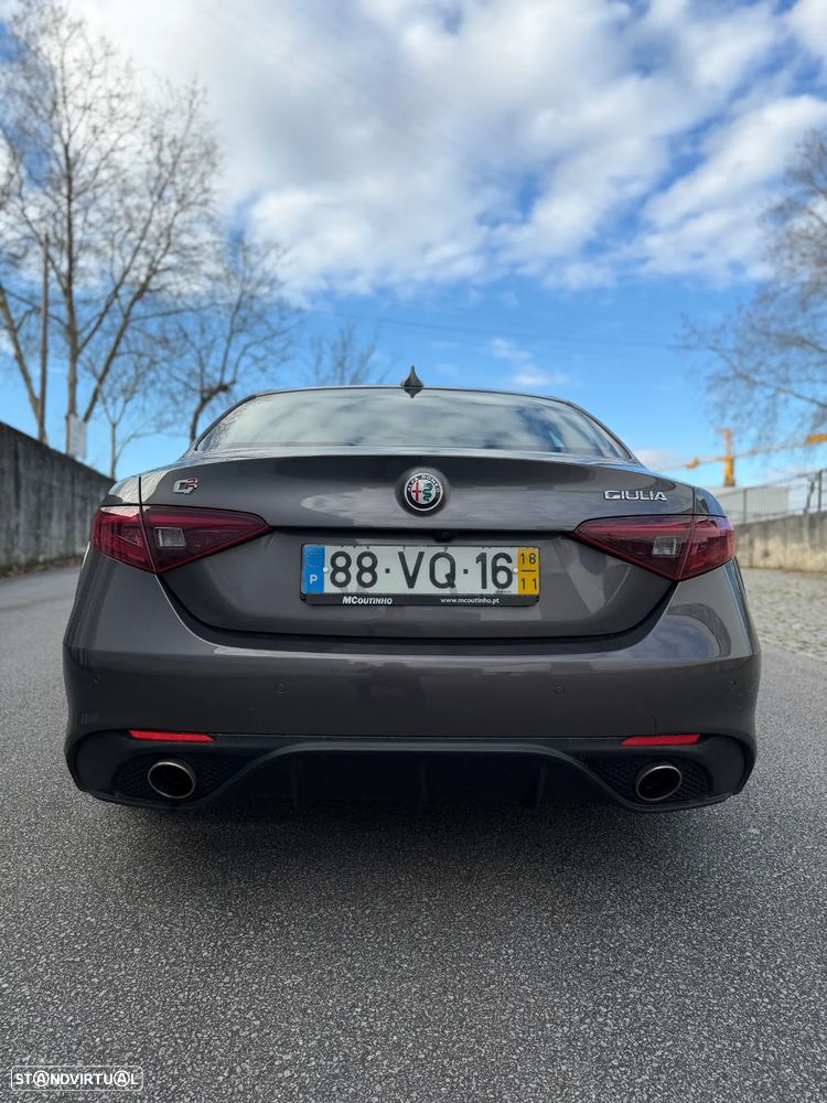 Alfa Romeo Giulia 2.2 D Super AT8 - 5