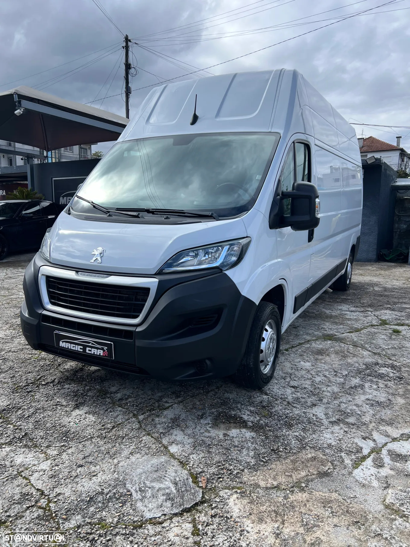 Peugeot Boxer 2.2 BlueHDI 335 L3H3 Pro C/ IVA DEDUTIVEL - 2