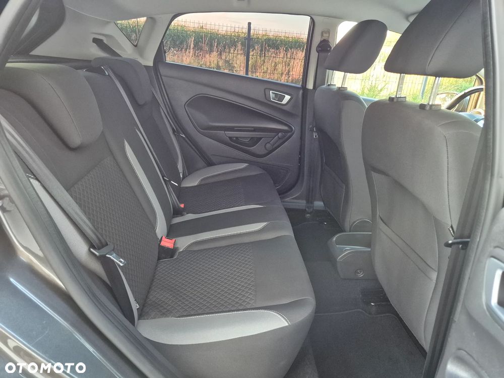 Ford Fiesta - 26