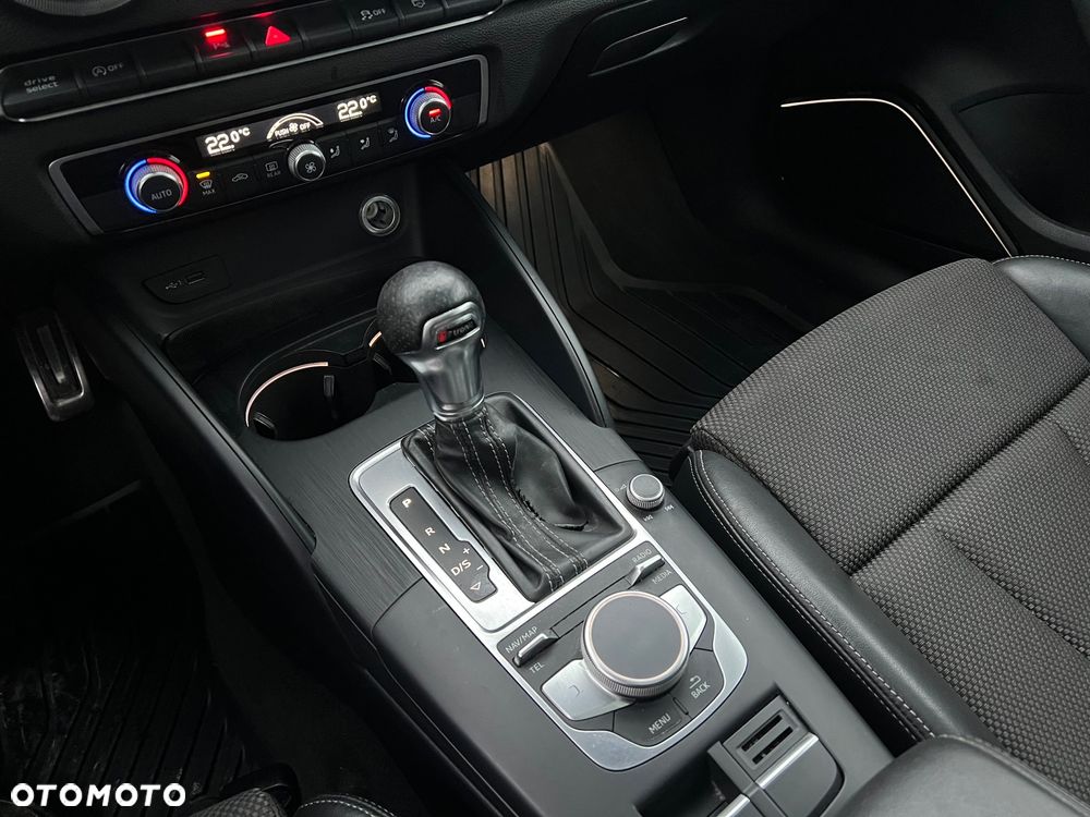 Audi A3 Sportback 2.0 TDI (clean diesel) quattro S tronic S line Sportpaket - 18