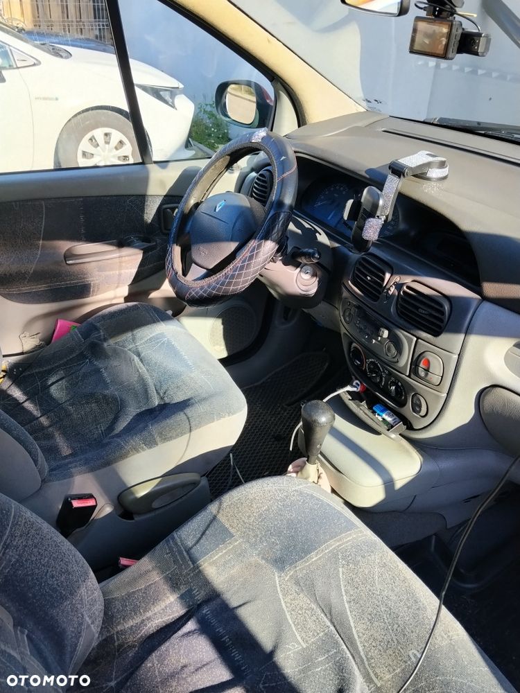 Renault 4 - 3