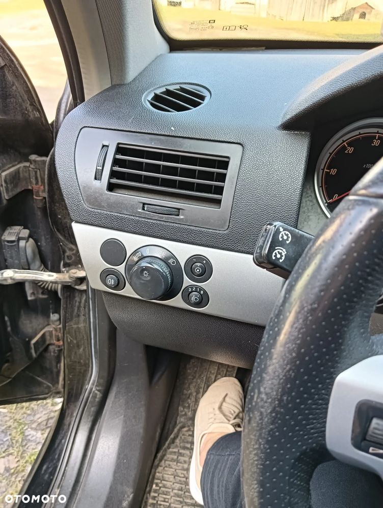 Opel Astra 1.7 CDTI DPF Sport - 9