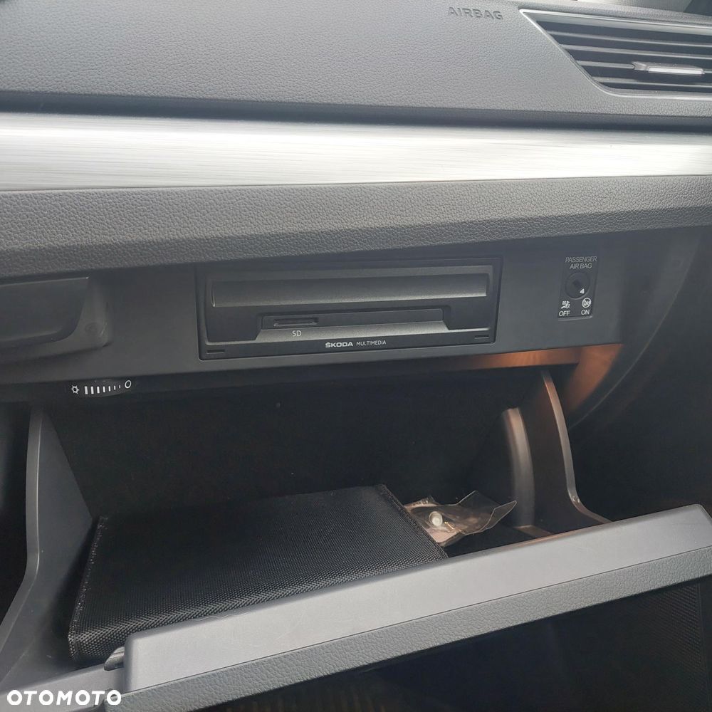 Skoda Superb 2.0 TSI Style DSG - 11