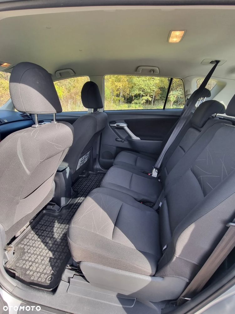 Toyota Verso - 5