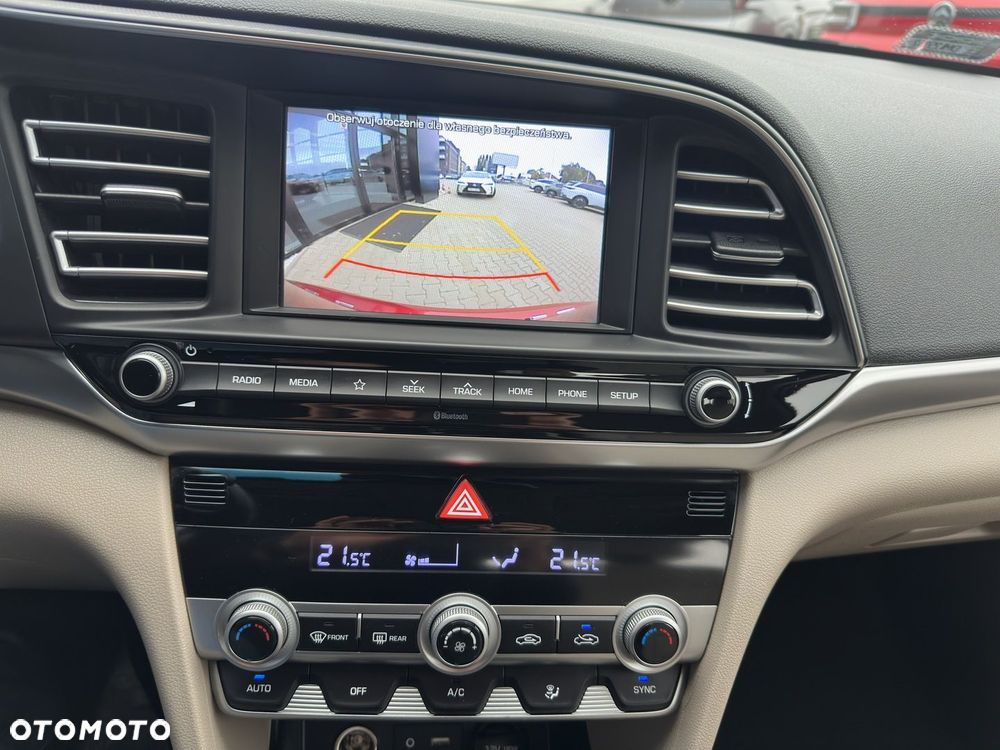 Hyundai Elantra 1.6 Comfort - 15
