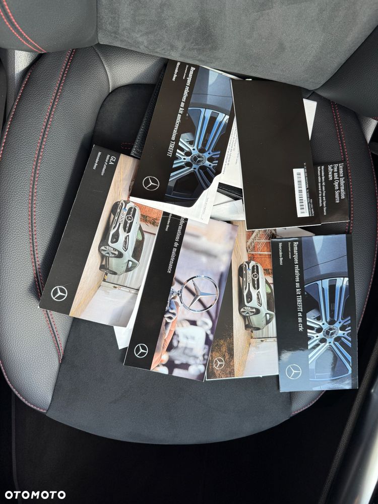 Mercedes-Benz GLA 200 d AMG Line - 20