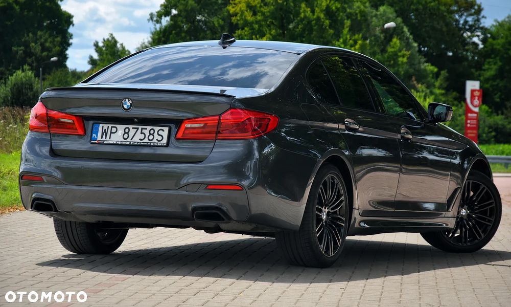 BMW Seria 5 540i xDrive Sport Line - 26