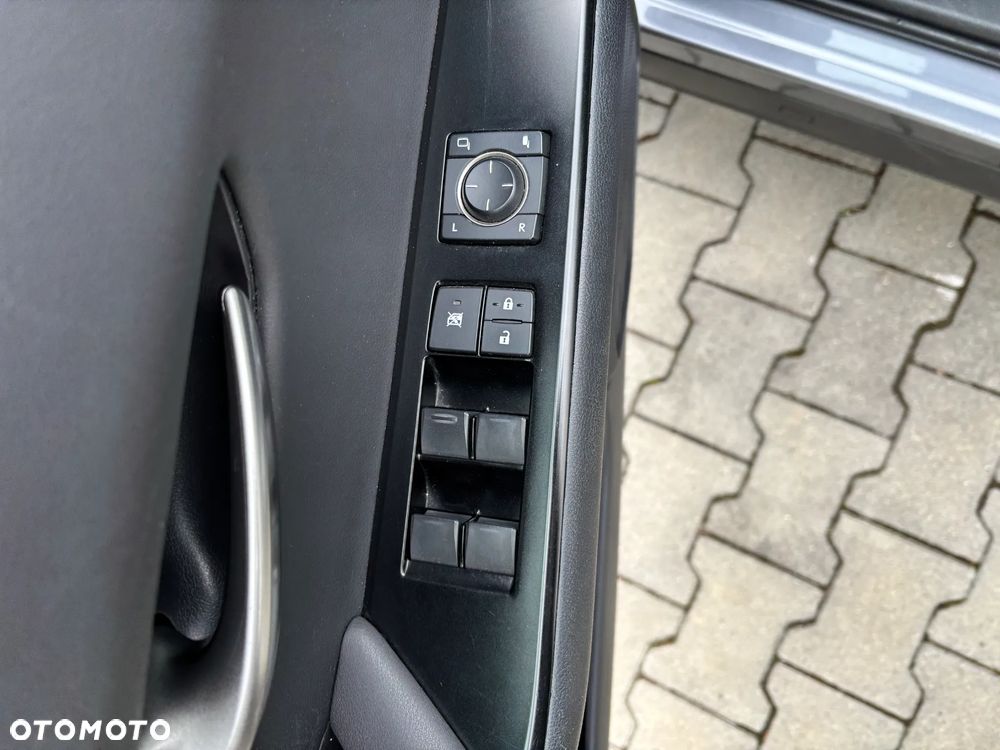Lexus UX 250h GPF Business 2WD - 30