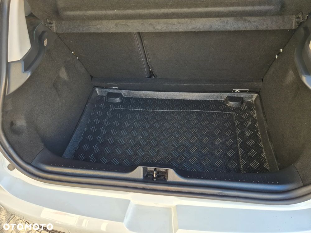 Renault Clio 0.9 Energy TCe Limited - 23