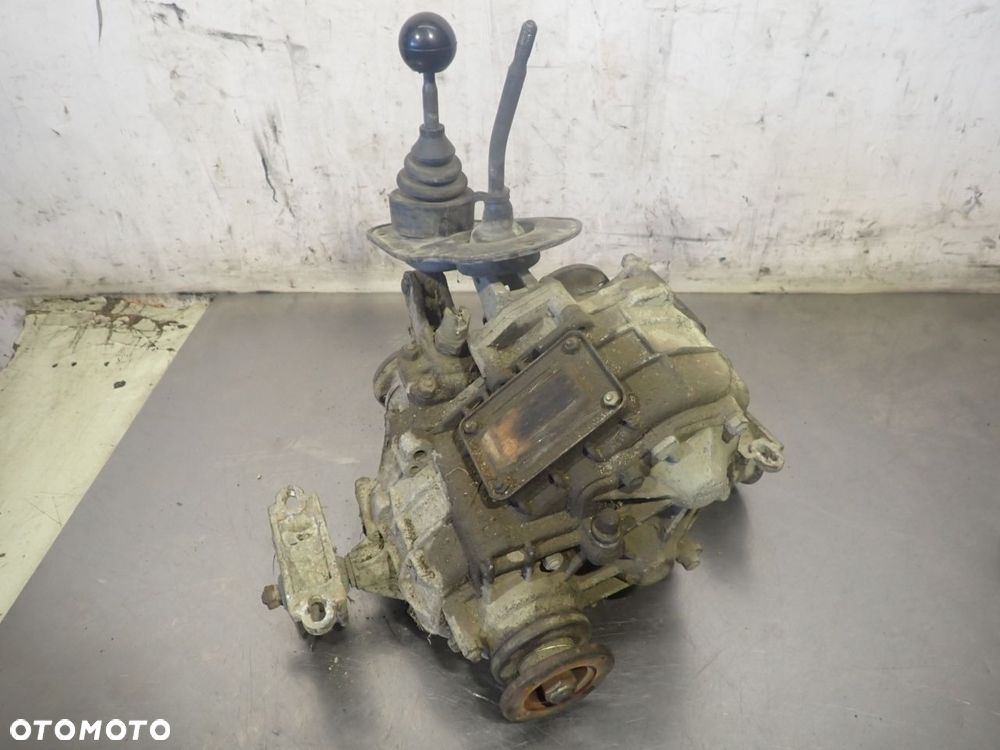REDUKTOR SKRZYNI BIEGÓW LADA NIVA - 1