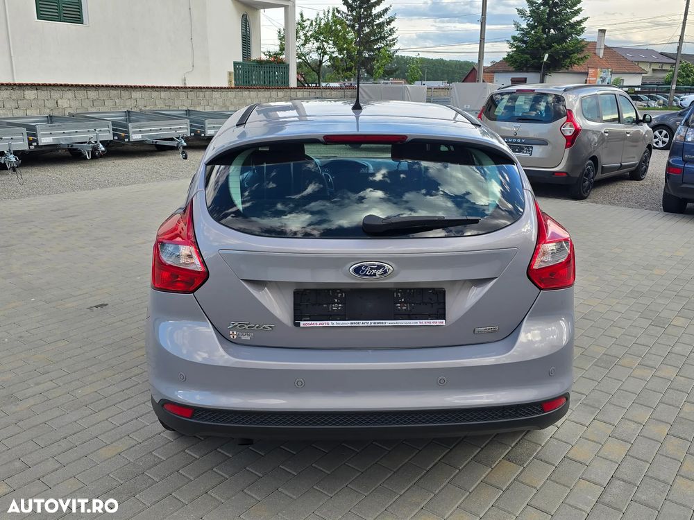 Ford Focus 1.6 TDCI DPF Titanium - 9