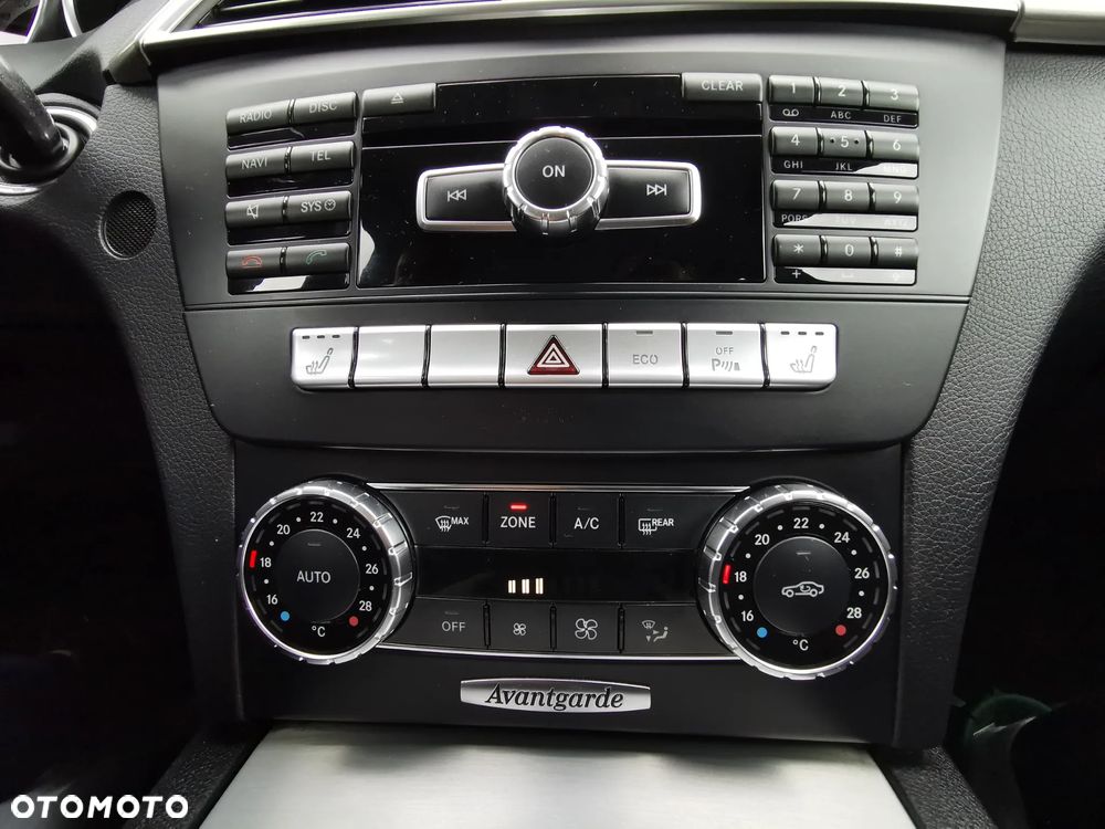 Mercedes-Benz Klasa C 180 (BlueEFFICIENCY) 7G-TRONIC Avantgarde - 14