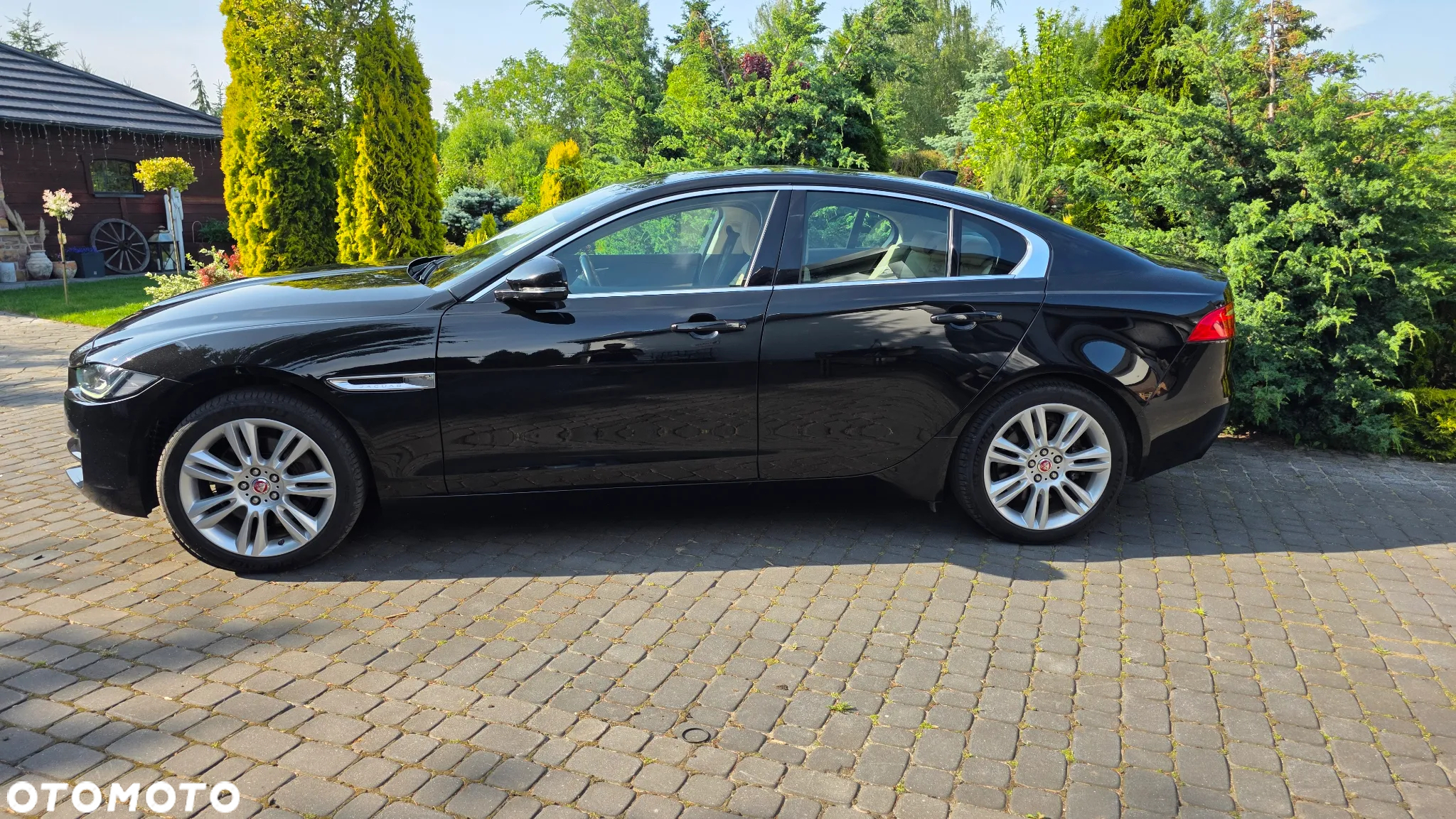Jaguar XE 2.0 D AWD Prestige - 20