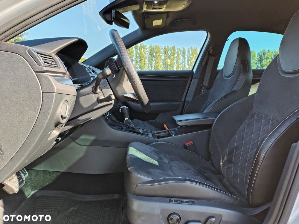 Skoda Superb 2.0 TSI Sportline DSG - 11