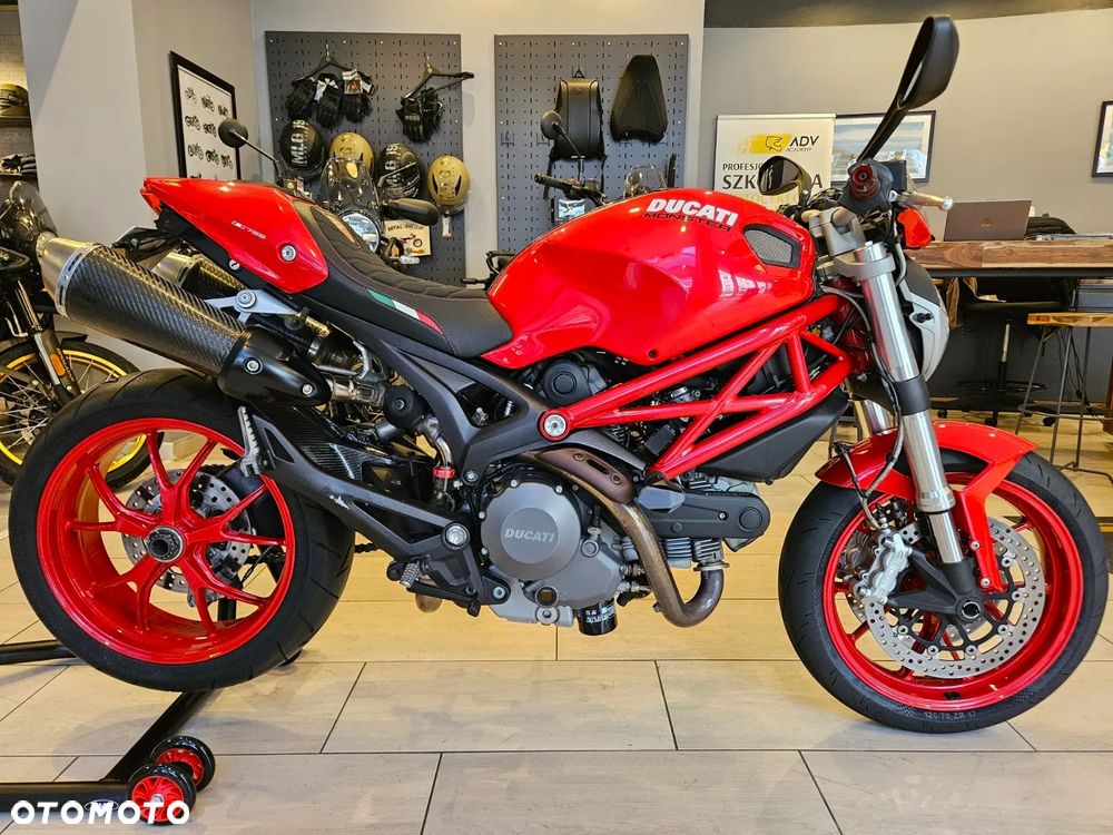 Ducati Monster - 3