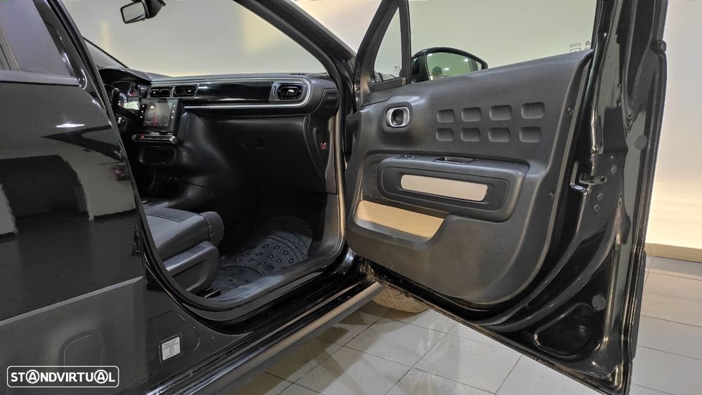 Citroën C3 1.2 PureTech Shine - 21