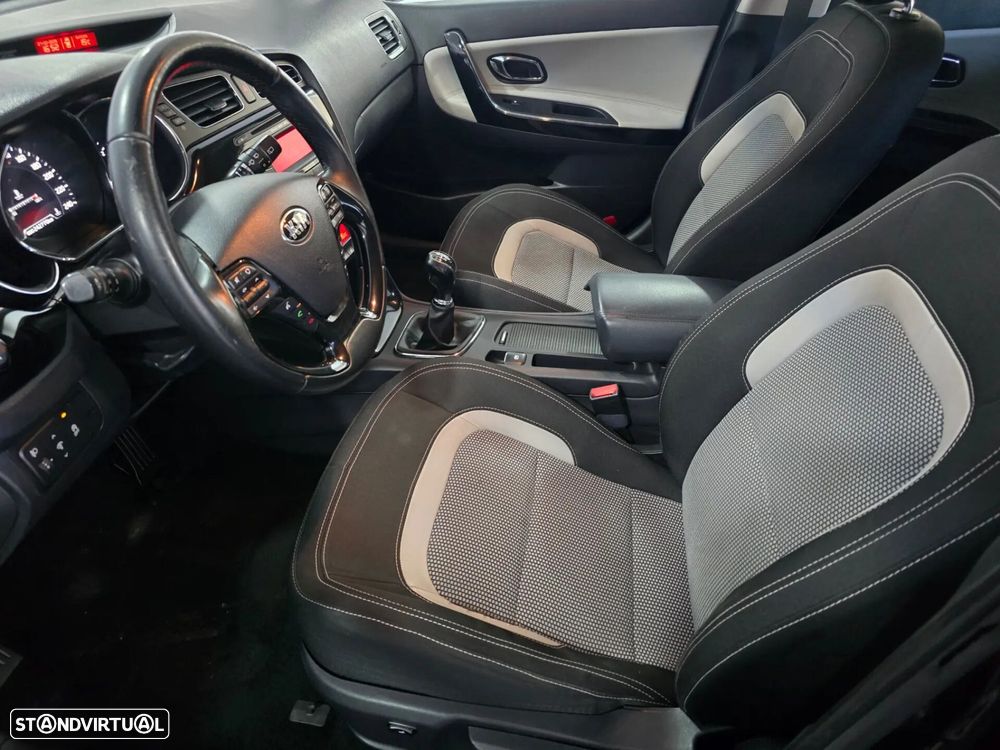 Kia Ceed SW 1.4 CRDi More - 20