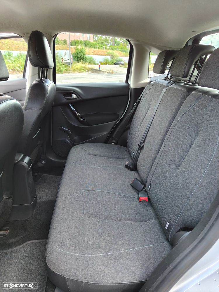 Citroën C3 1.2 PureTech Collection - 20