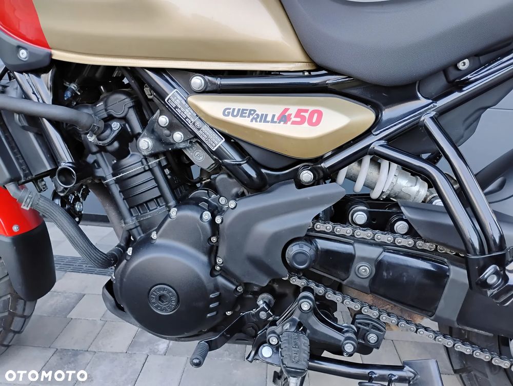 Royal Enfield Guerrilla - 4