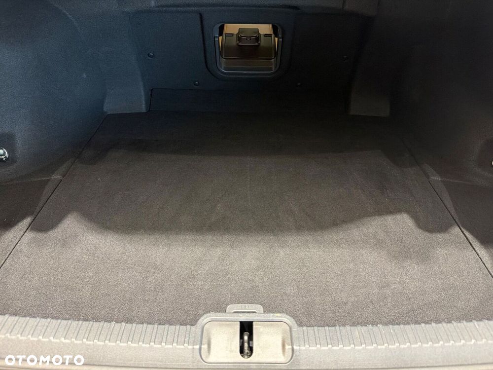Lexus ES 300h Omotenashi - 14