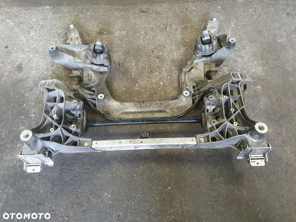 BMW f10 f11 f01 sanki trawers przod 4x4 x drive - 1