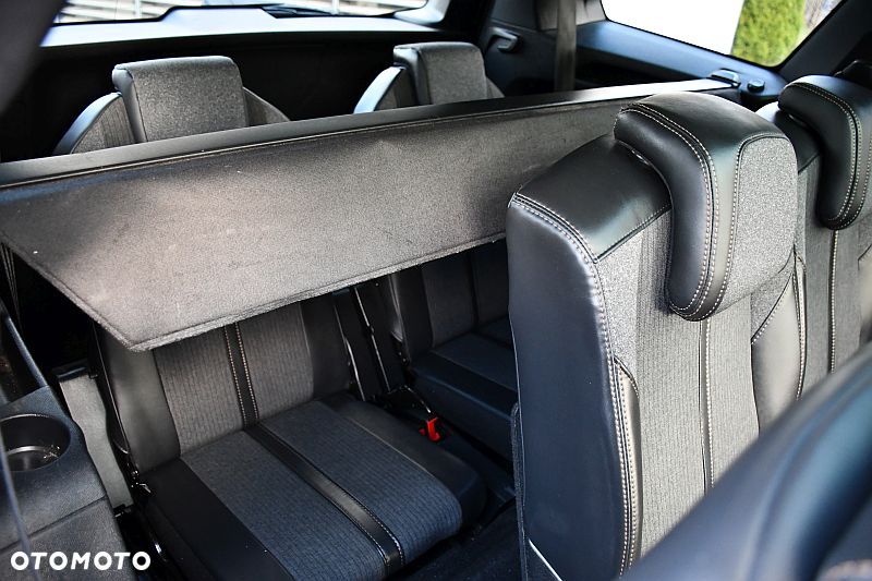 Peugeot 5008 1.6 THP Allure S&S EAT6 - 23