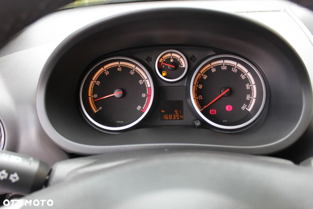 Opel Corsa 1.4 16V Active - 17