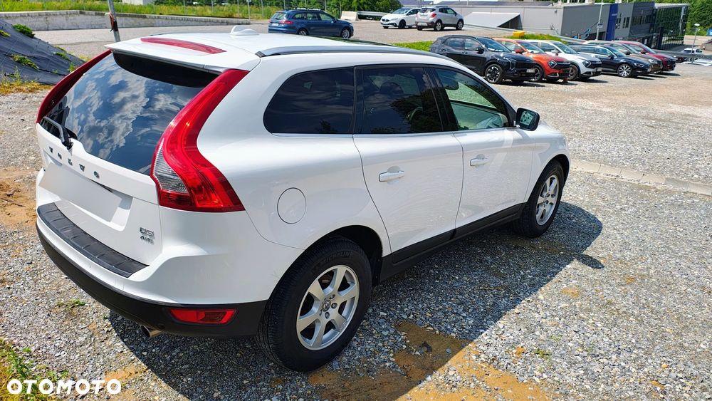 Volvo XC 60 D5 AWD Momentum - 24