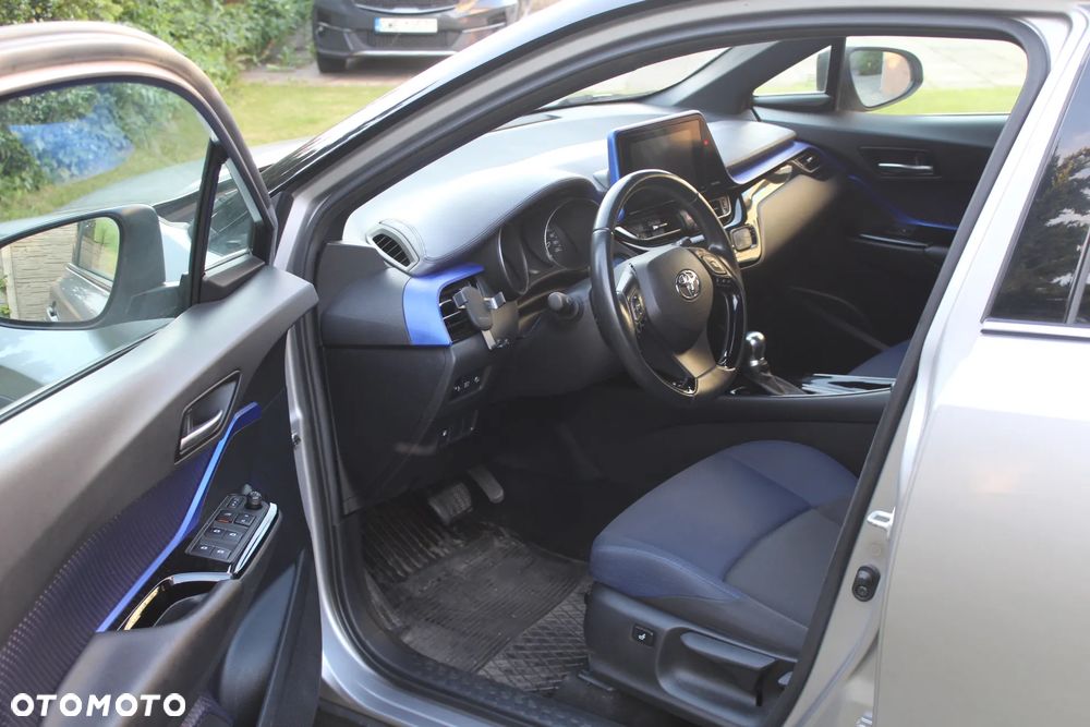 Toyota C-HR Business-Edition - 7