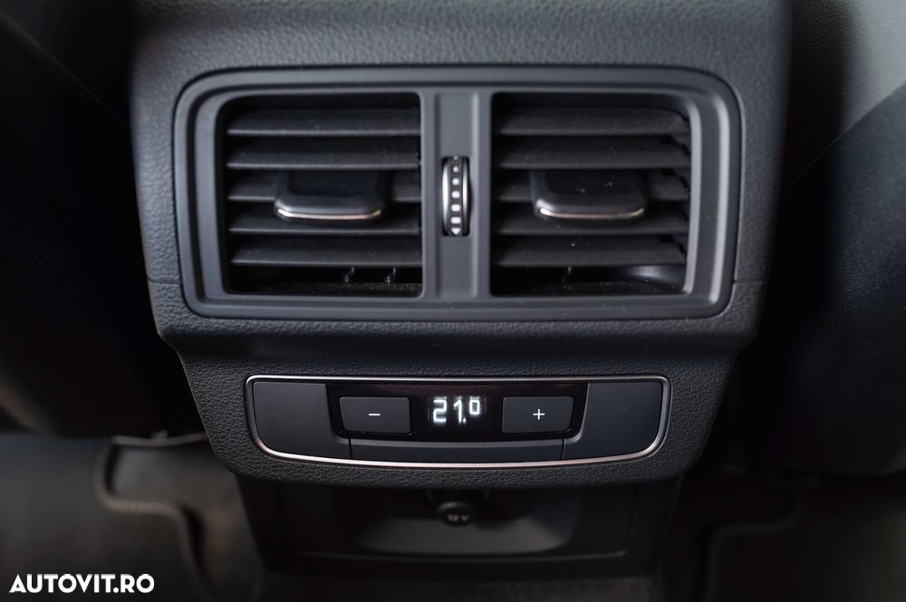 Audi Q5 50 TFSIe quattro S tronic S line - 36