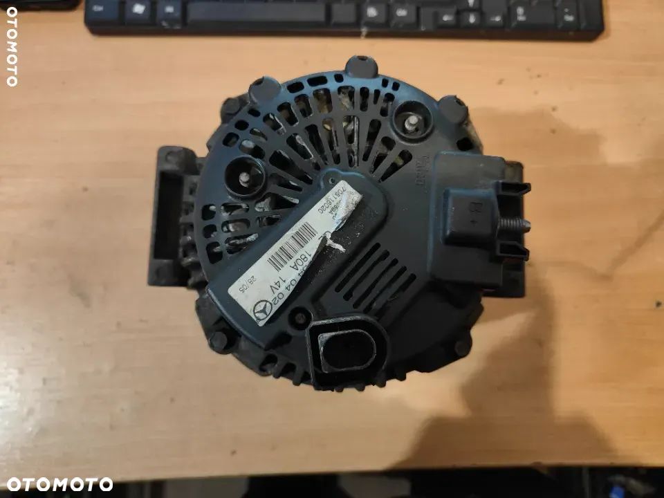 Alternator Mercedes W169 A6421540402 - 4