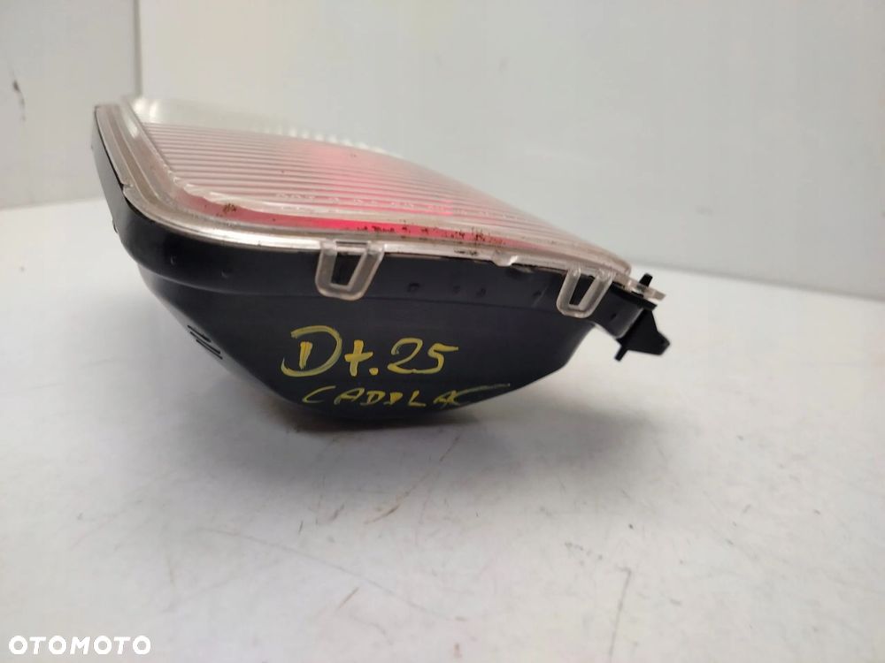 CADILLAC CTS I 02R- LAMPA LEWY TYŁ LEWA TYLNA W KLAPE 457207 - 7