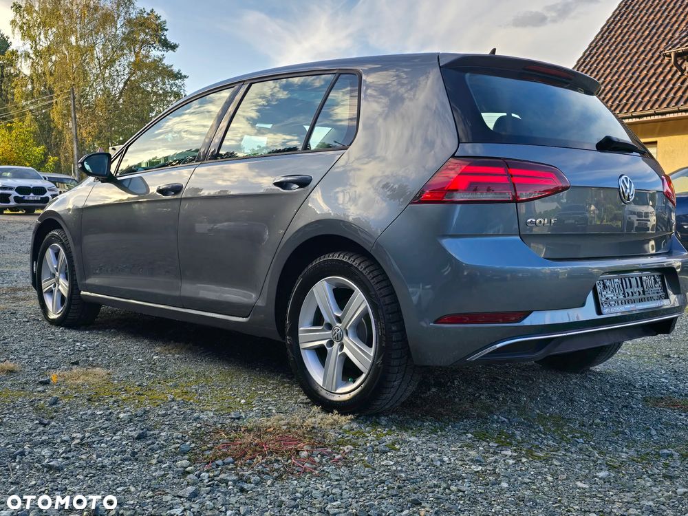 Volkswagen Golf - 9