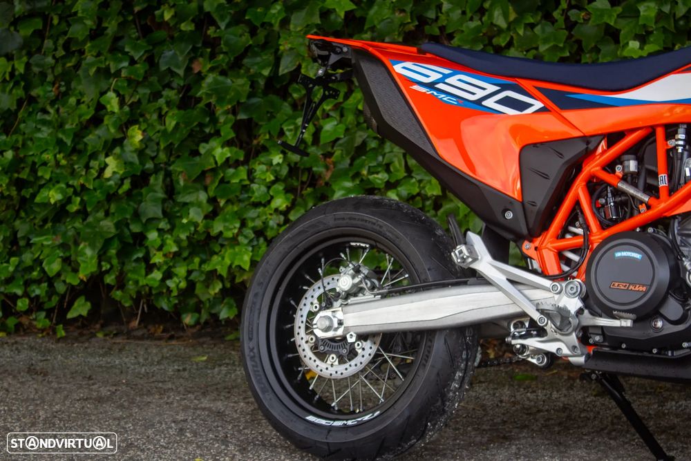 KTM 690 SMC R - 6