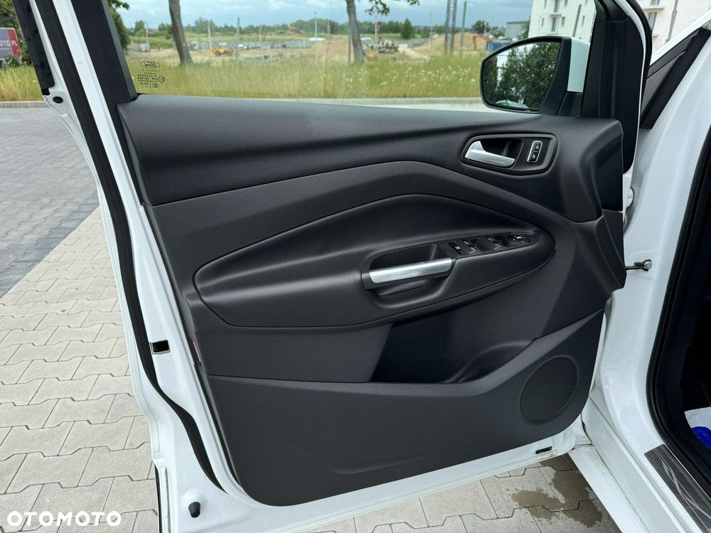 Ford Kuga 2.0 TDCi Titanium - 15