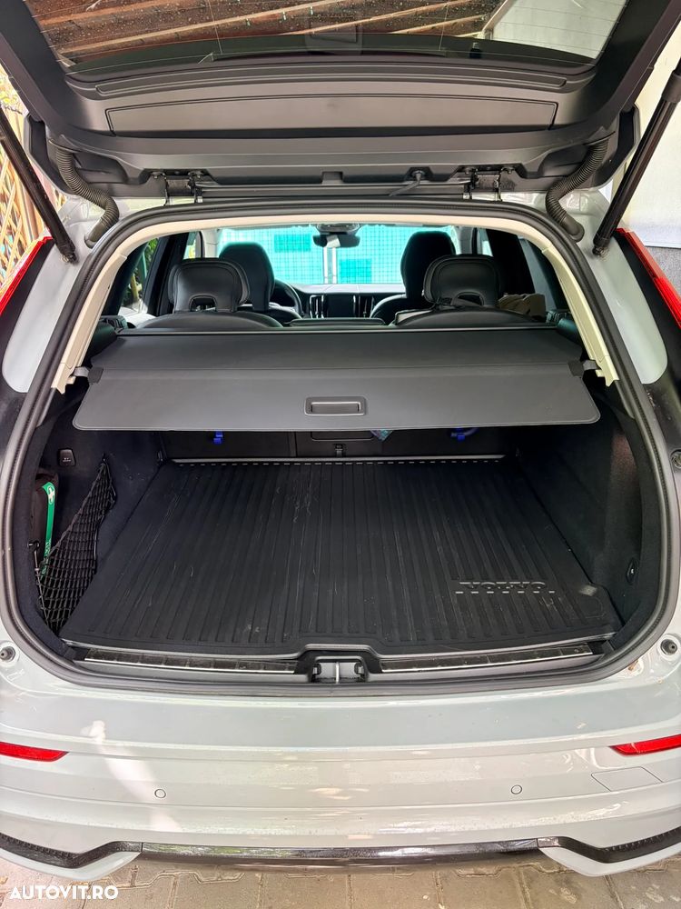 VOLVO XC60 2024 — imagine 10