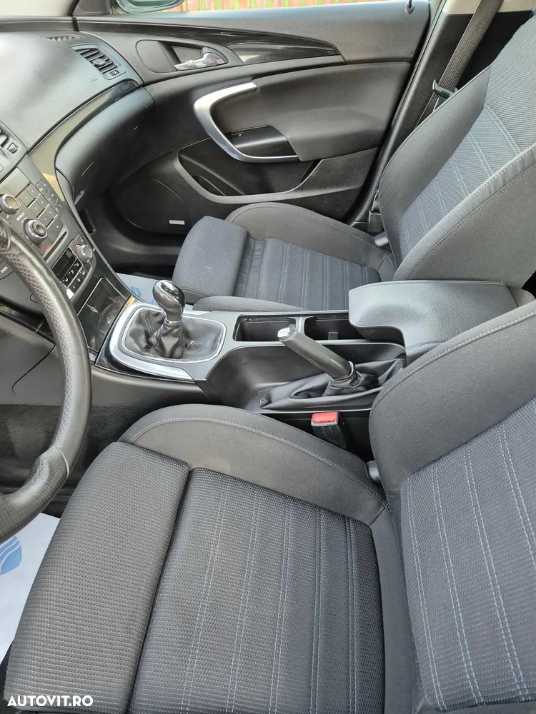 Opel Insignia 2.0 CDTI - 13