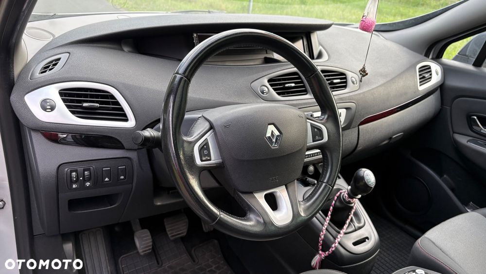 Renault Scenic Energy dCi 130 S&S Bose Edition - 19