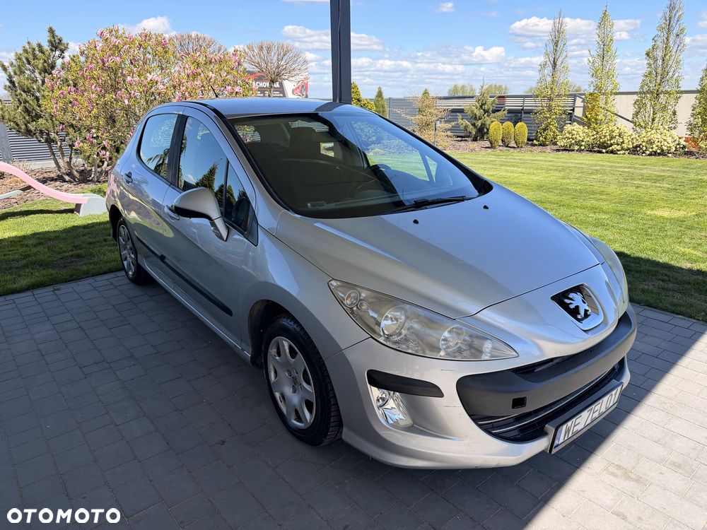 Peugeot 308 - 1