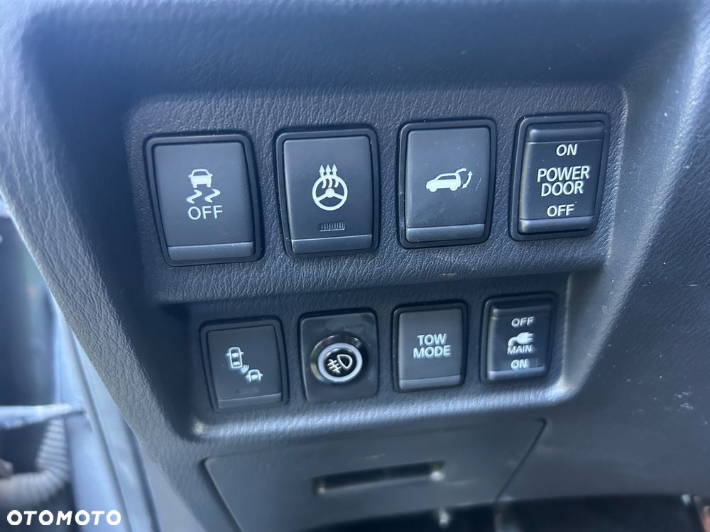 Nissan Pathfinder - 17