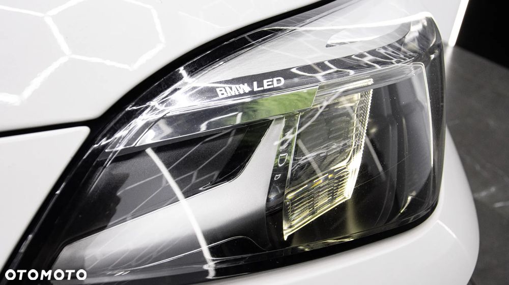 BMW Seria 2 220d xDrive M Sport sport - 12