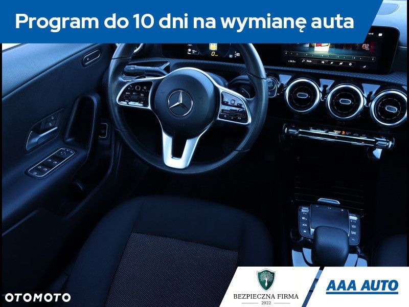 Mercedes-Benz CLA - 8