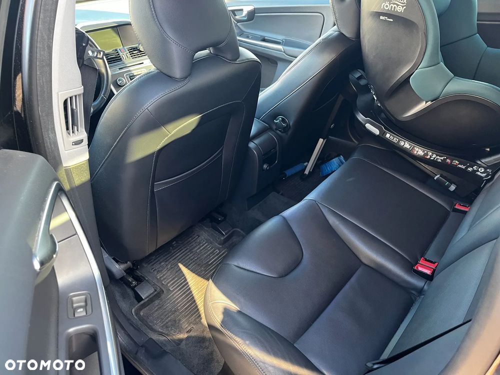 Volvo XC 60 T5 Geartronic Momentum - 27