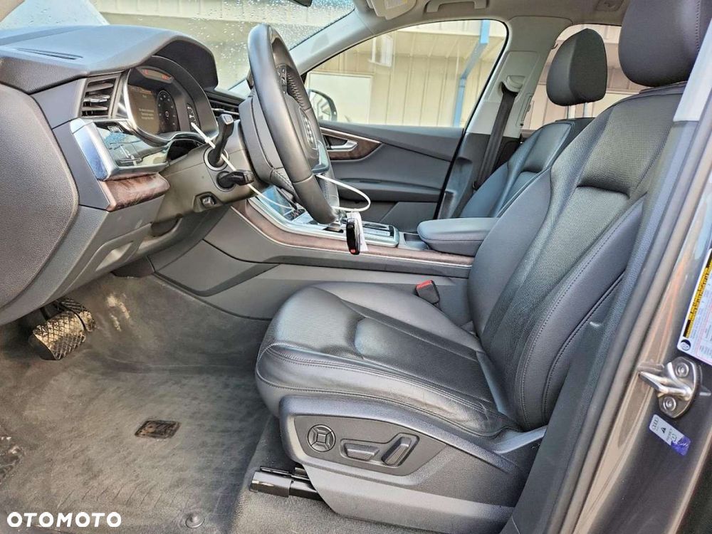 Audi Q7 - 9