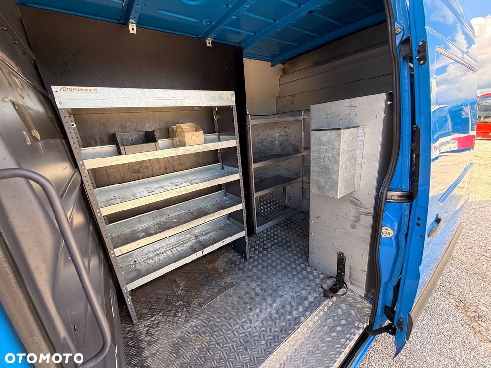 Mercedes-Benz Sprinter L2H2 - 11